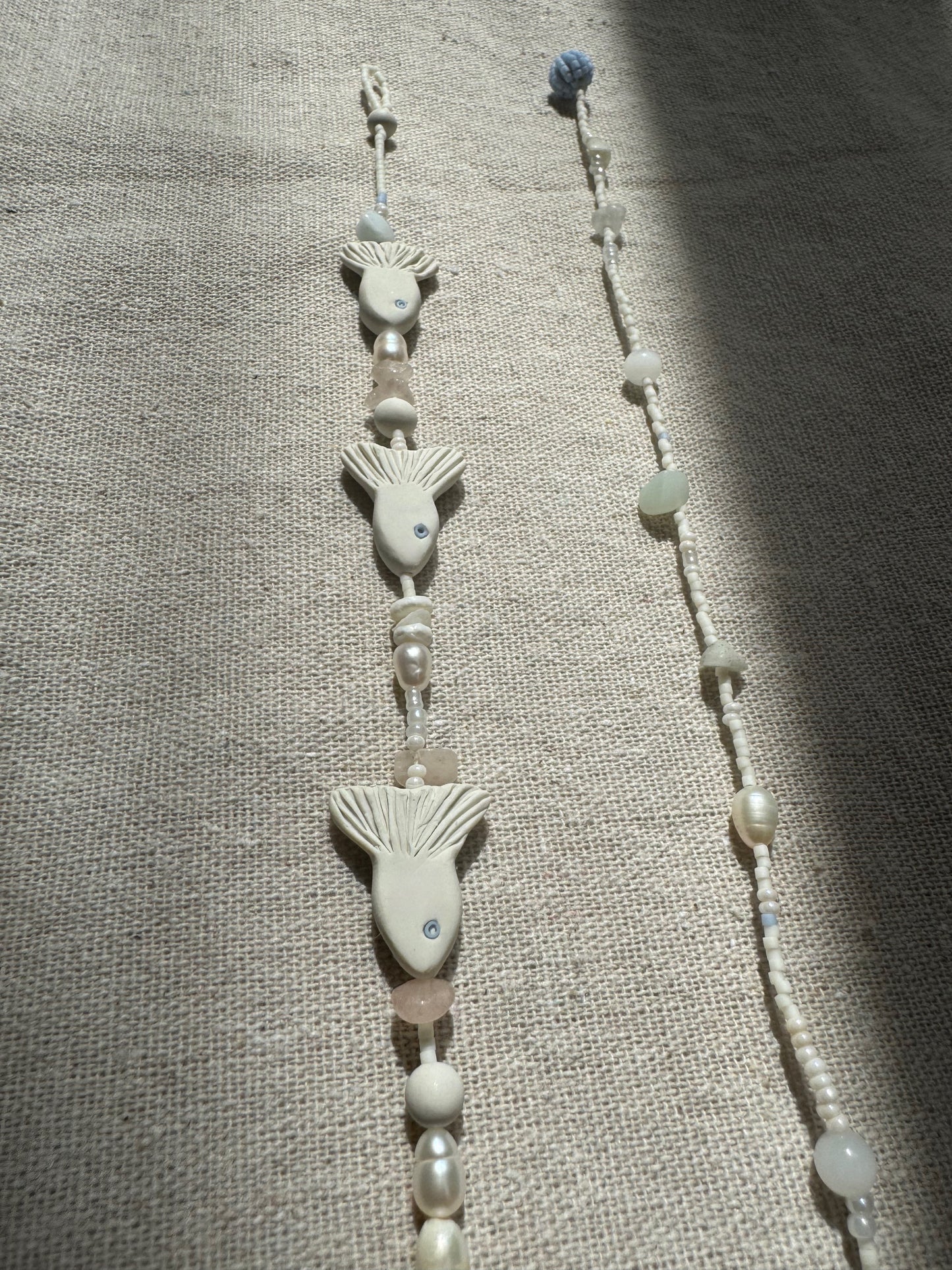 A.Fish connection, shoal of fish